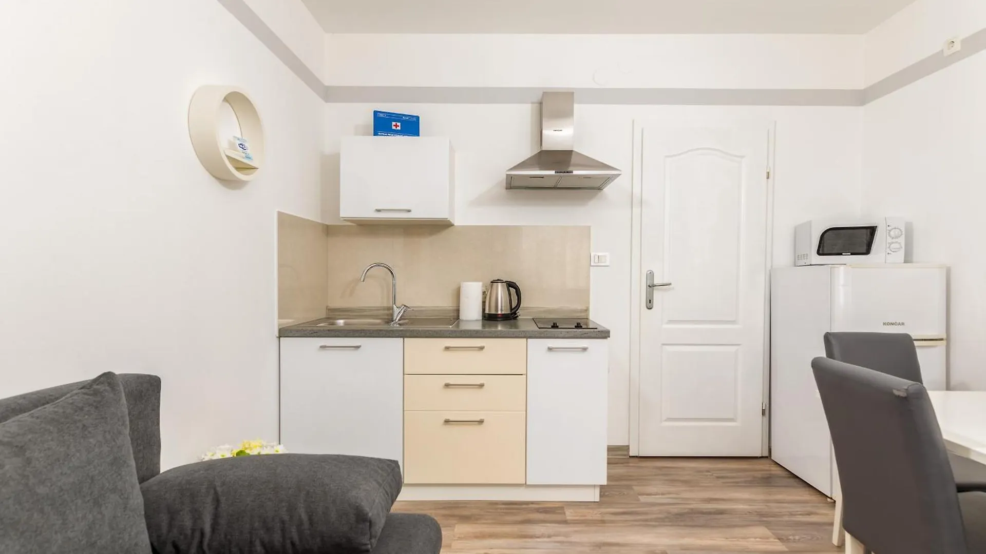 Apartments Ana-Maria Fazana 0*,