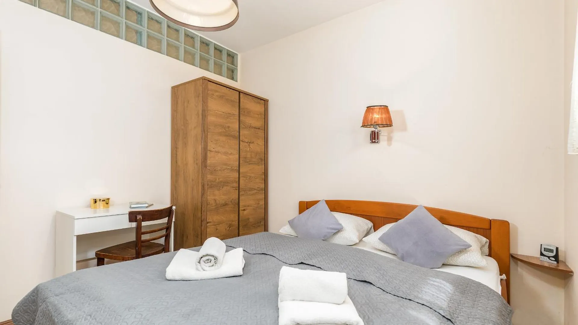 Apartments Ana-Maria فاجانا